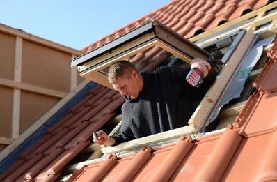Pose de fenêtres de toit Velux à la Voivre